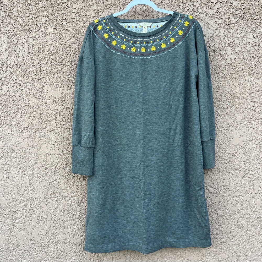Matilda Jane Cozy Sweater Dress Gray Embroidered Neckline‎ Women’s Size Large